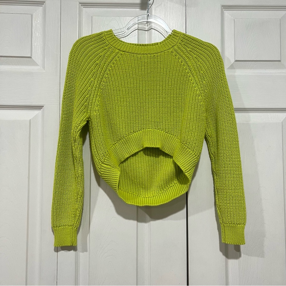 🤎 Forever 21 Neon Yellow Crop Long Sleeve Sweater - Small
